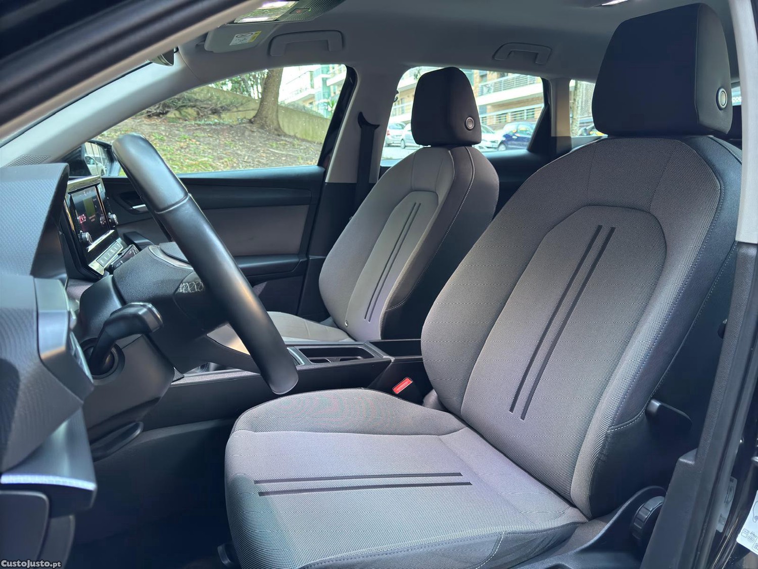 SEAT Leon 2.0 TDI Style — fotografia 11
