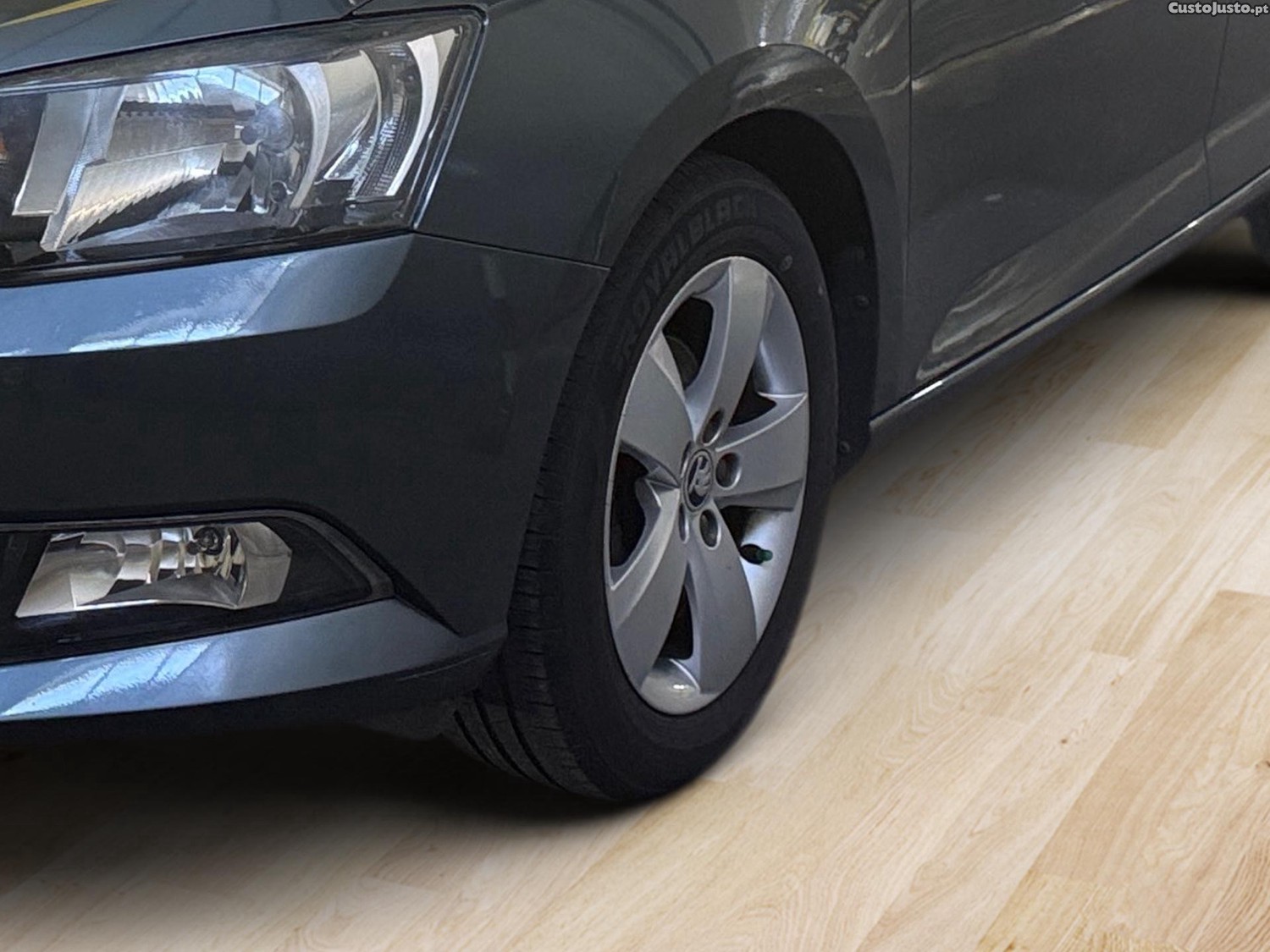 Skoda Fabia 1.0 — fotografia 7