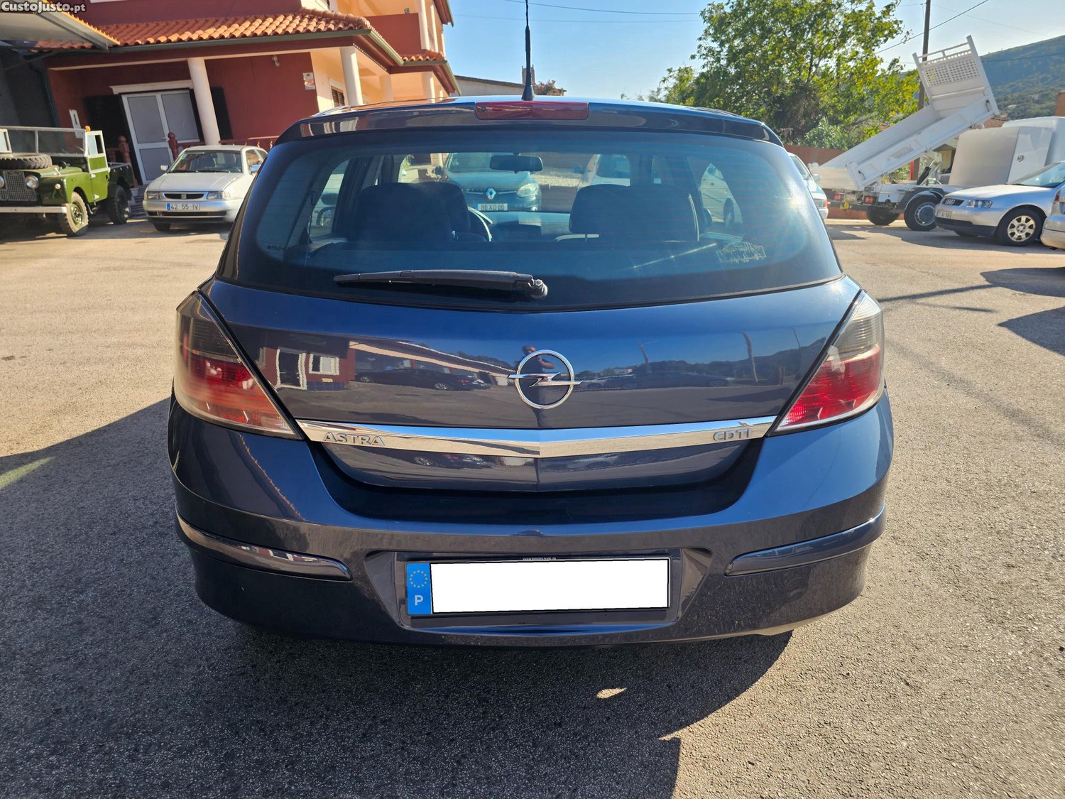 Opel Astra 1.3 CDTI — fotografia 14