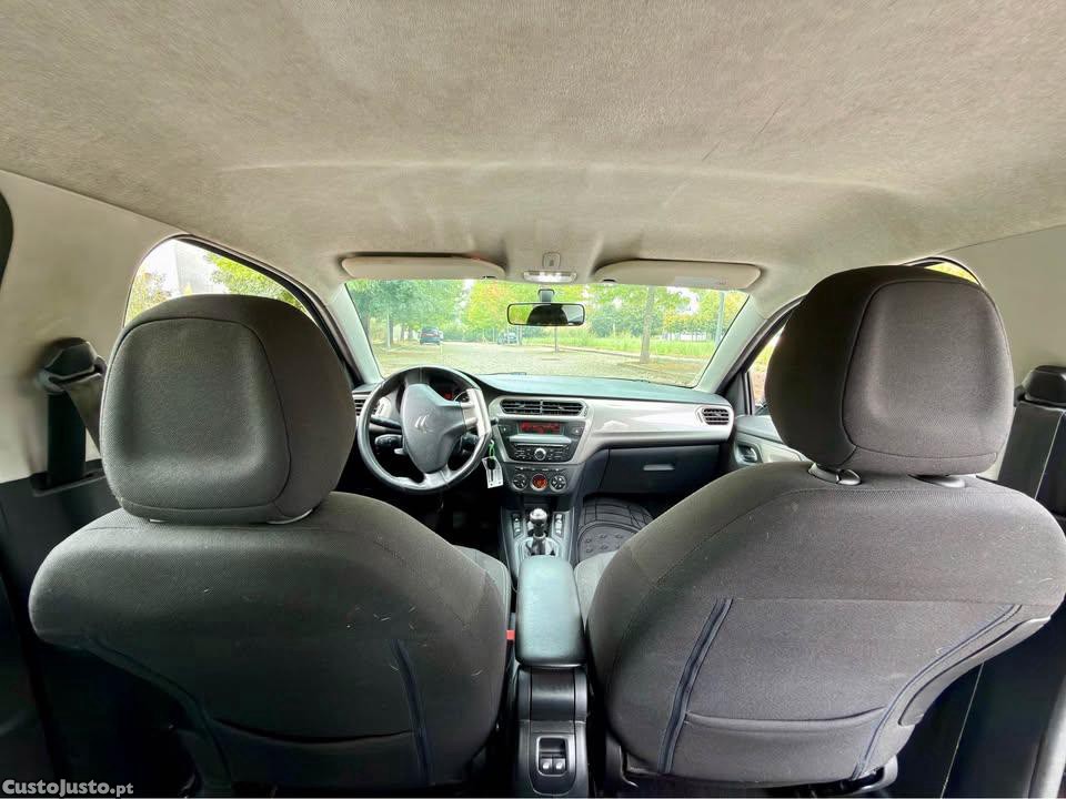 Citroën C-Elysée 1.6HDI Exclusive — fotografia 5