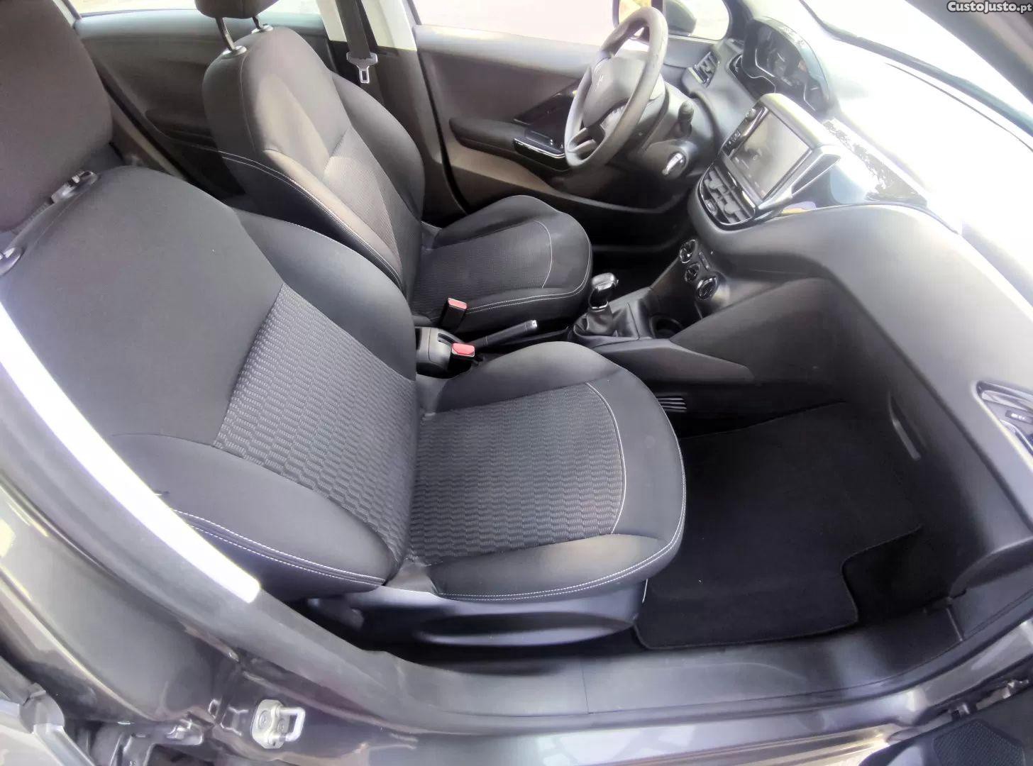 Peugeot 208 1.5 bluehdi active — fotografia 9