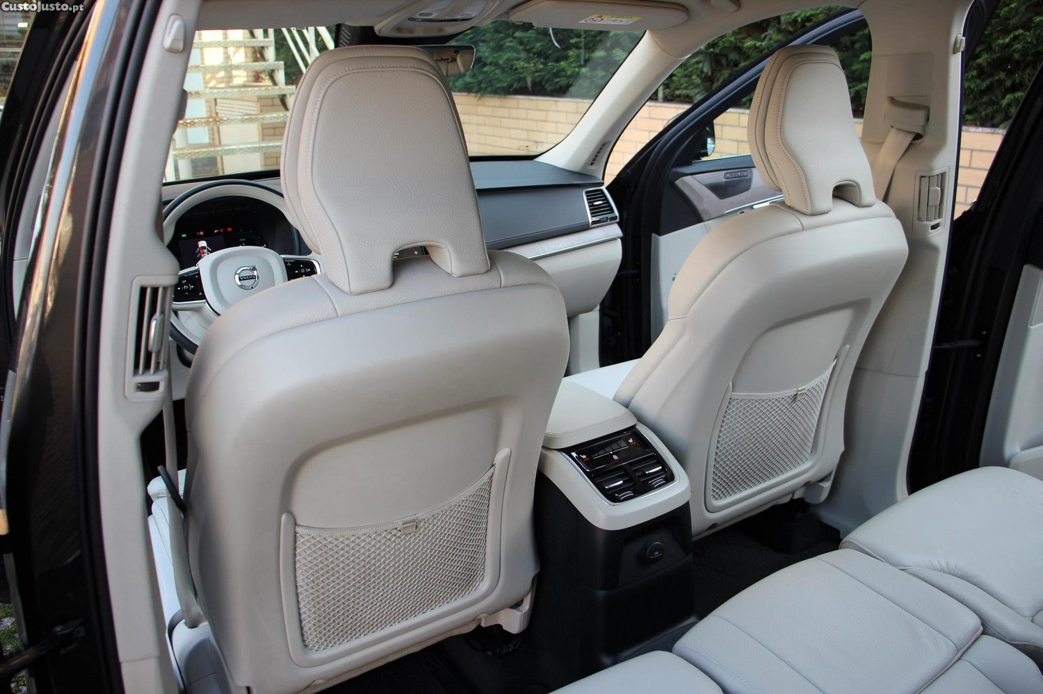 Volvo XC 90 2.0 T8 PHEV Plus Bright AWD — fotografia 8