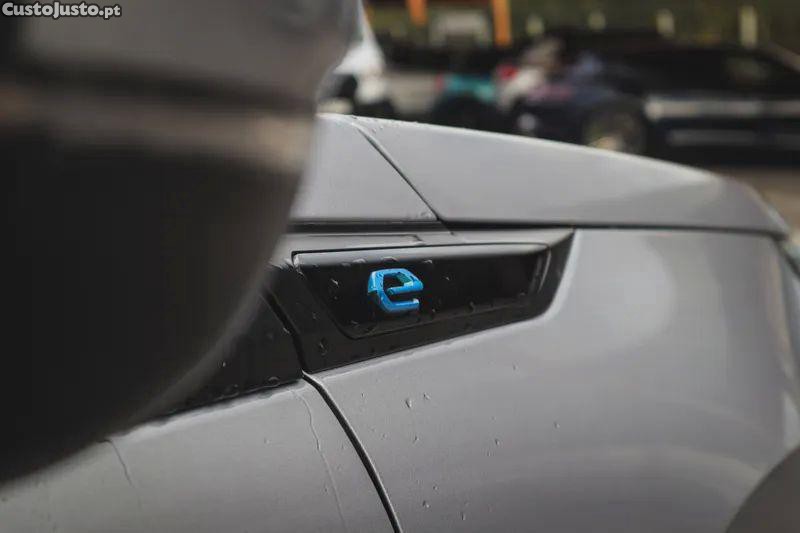 Peugeot e-2008 50 kwh active pack — fotografia 7