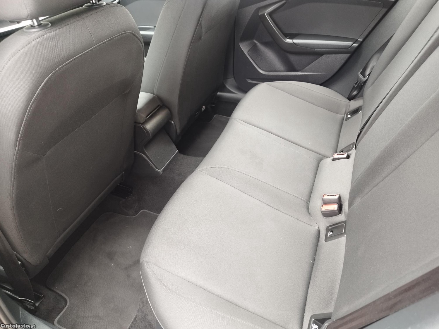 Audi A1 1.0 Sportback TFSI ADVANCED — fotografia 5