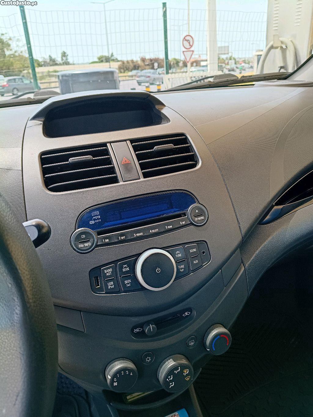 Chevrolet Spark LS — fotografia 10