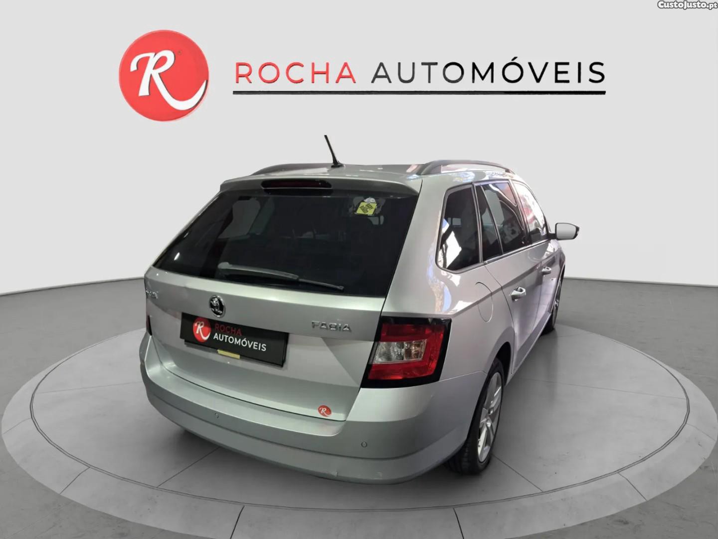 Skoda Fabia 1.4 TDi Ambition — fotografia 8