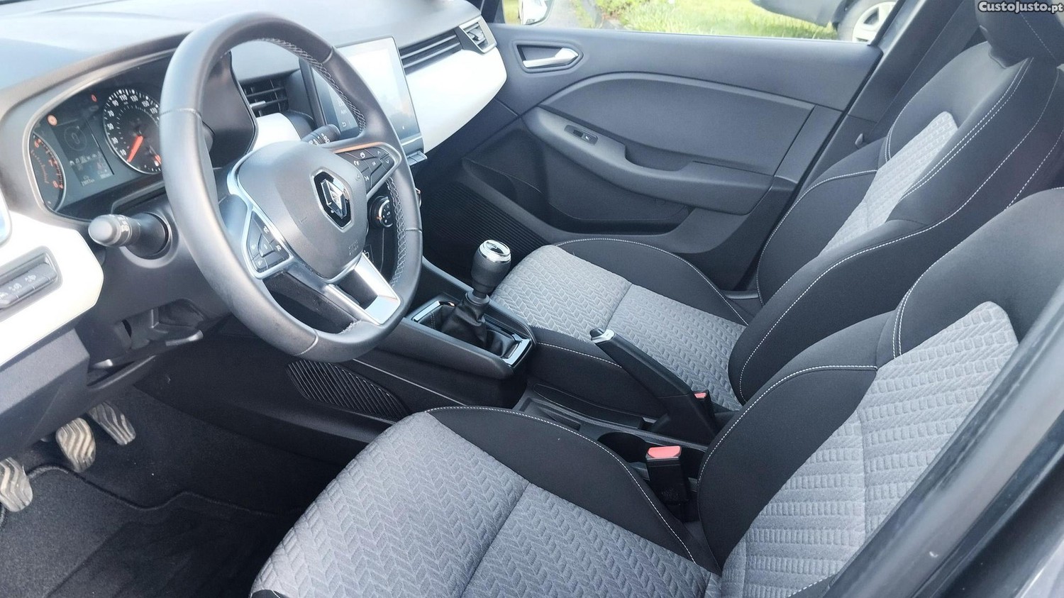 Renault Clio 1.0 TCe Intens — photo 3