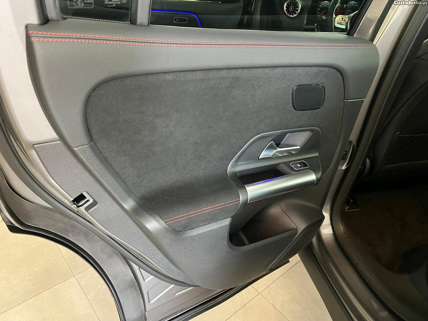 Mercedes-Benz EQA 4Matic AMG Line — fotografia 9