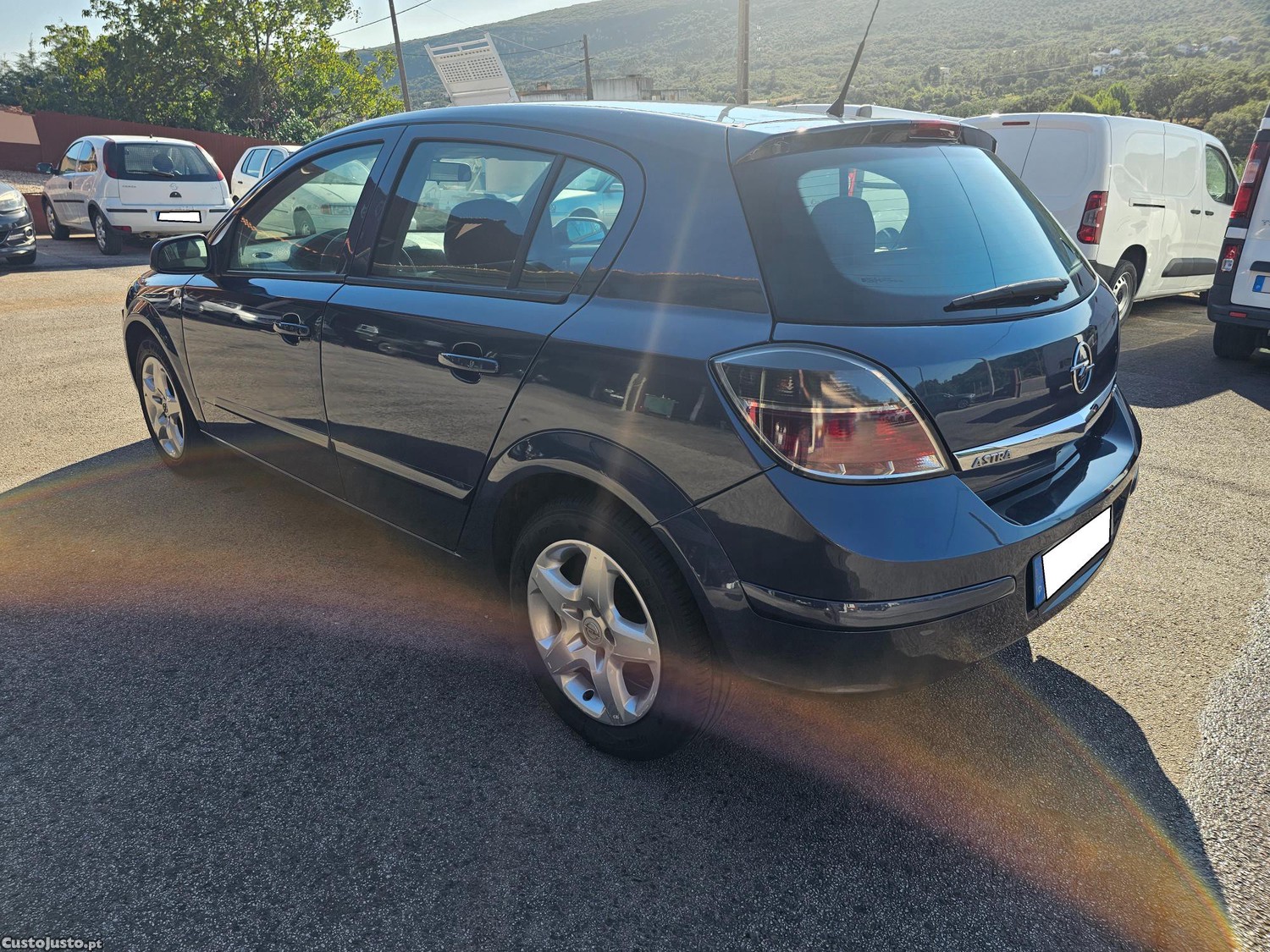 Opel Astra 1.3 CDTI — fotografia 13