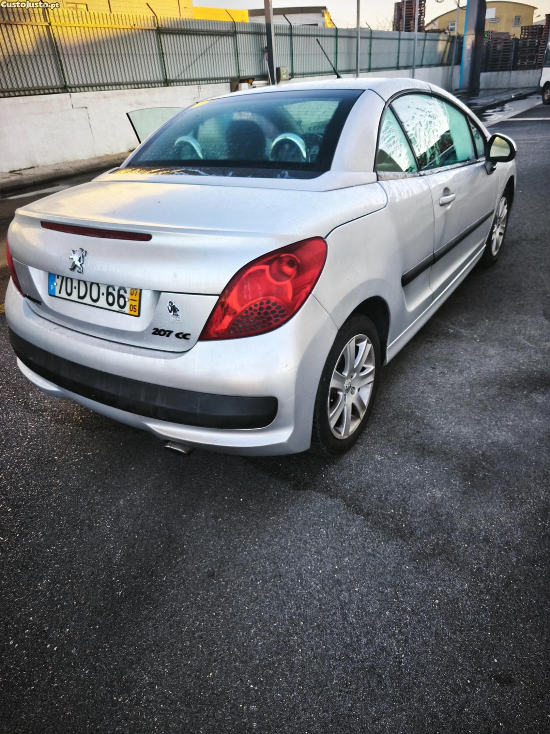 Peugeot 207 16 hdi cc — fotografia 3