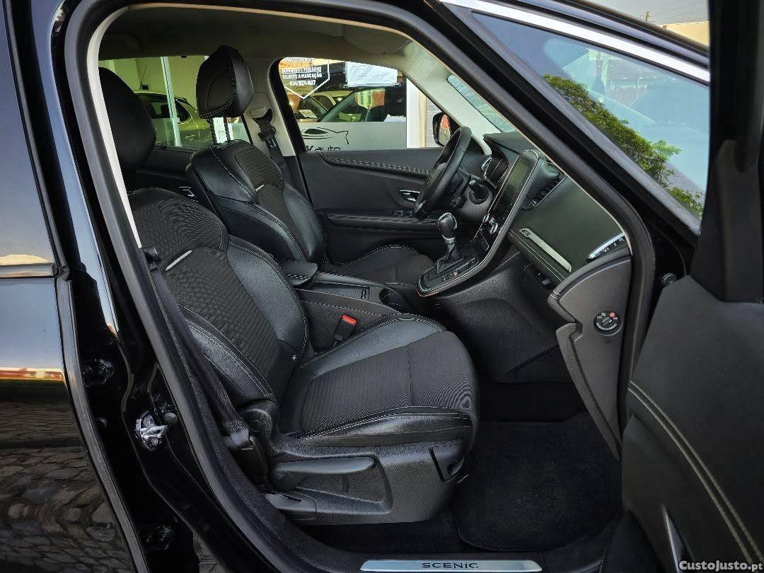 Renault Grand Scénic 1.5 dCi Intens EDC SS — fotografia 11