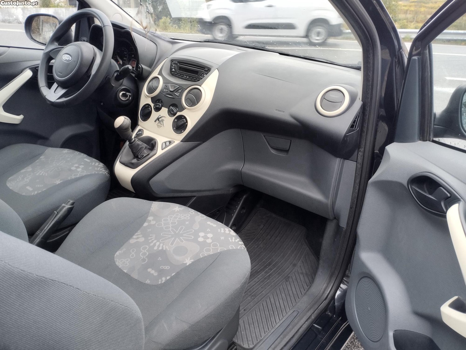 Ford KA 1.3 TDCI S&S Trend c/ A/C - Citadino - diesel - 5 lugares - "Preço Imbatível" — fotografia 9