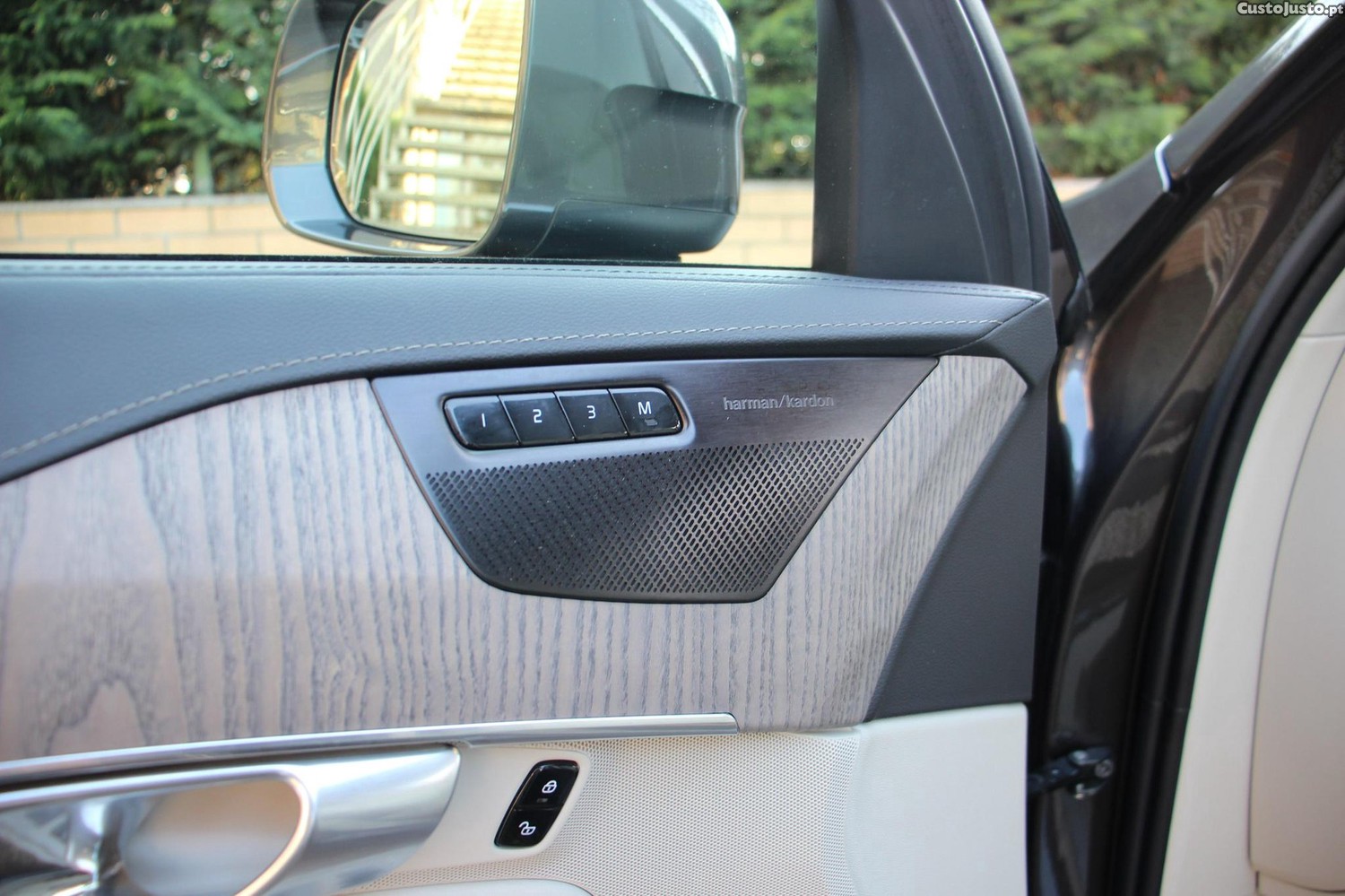 Volvo XC 90 2.0 T8 PHEV Plus Bright AWD — fotografia 18