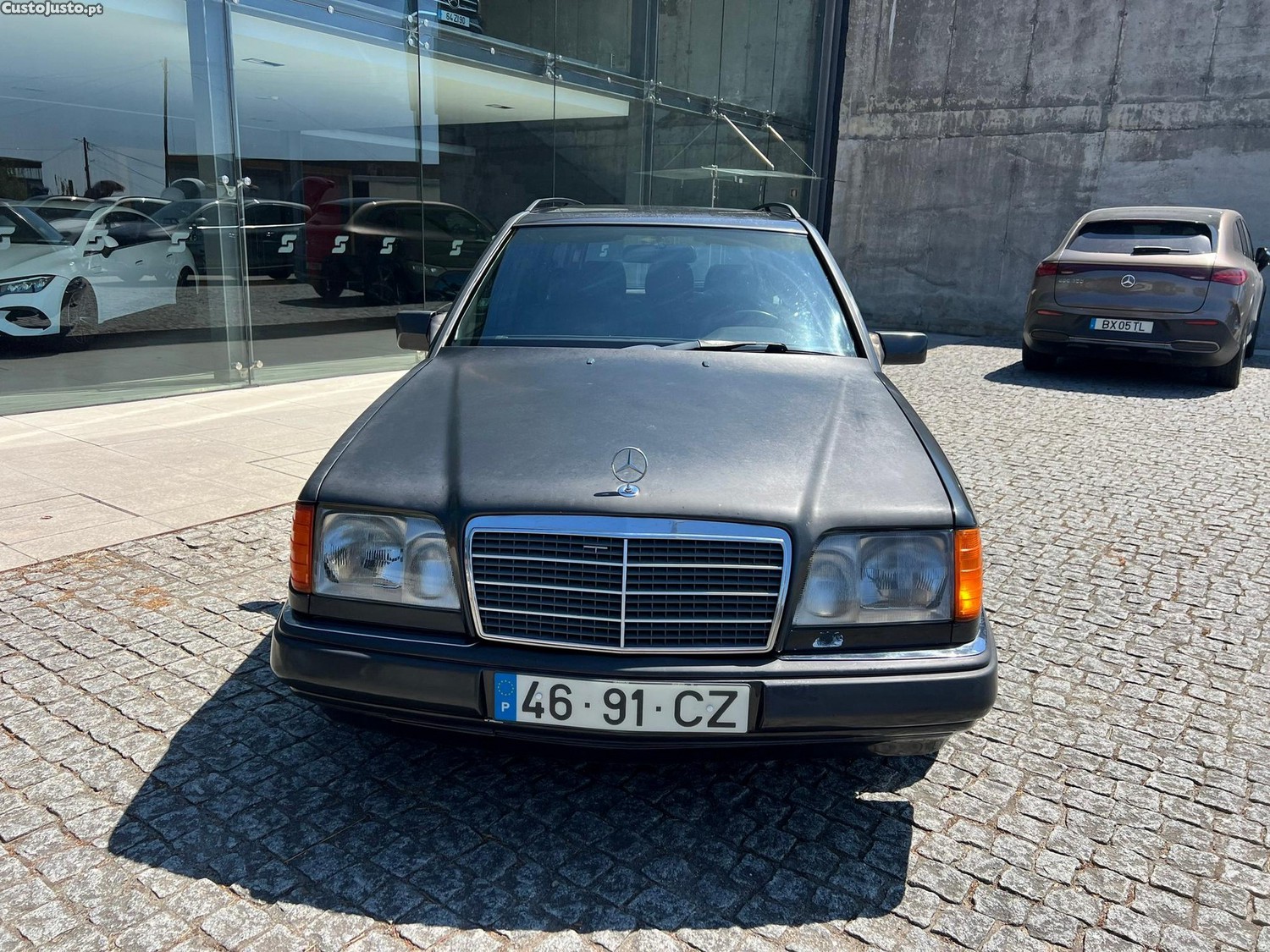 Mercedes-Benz E 250 D Turbo - 93 — photo 2