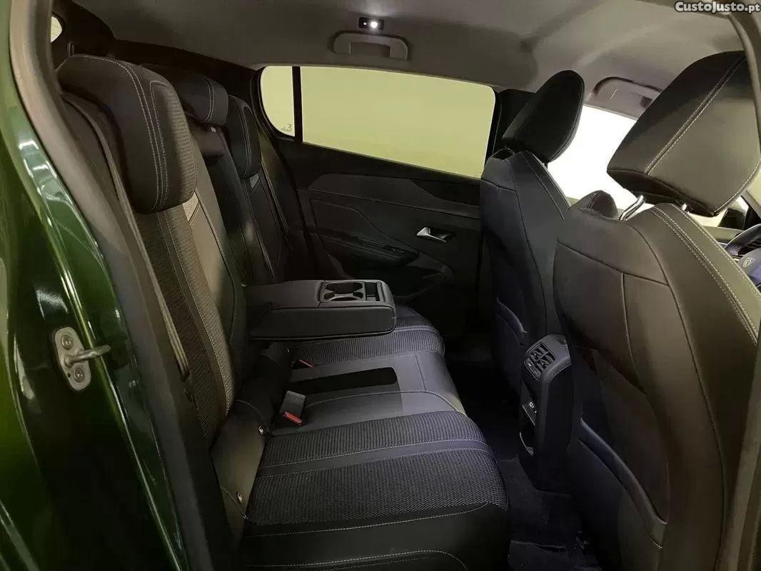 Peugeot 308 1.6 hybrid allure e-eat8 — fotografia 18