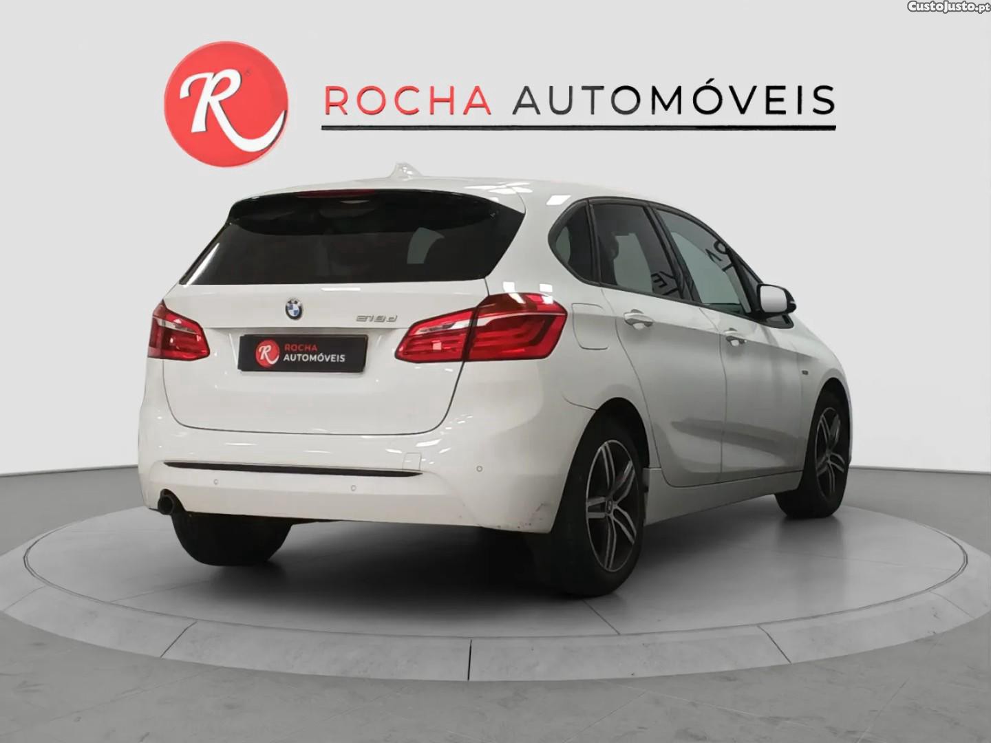 BMW 218 Active Tourer Outro — fotografia 3