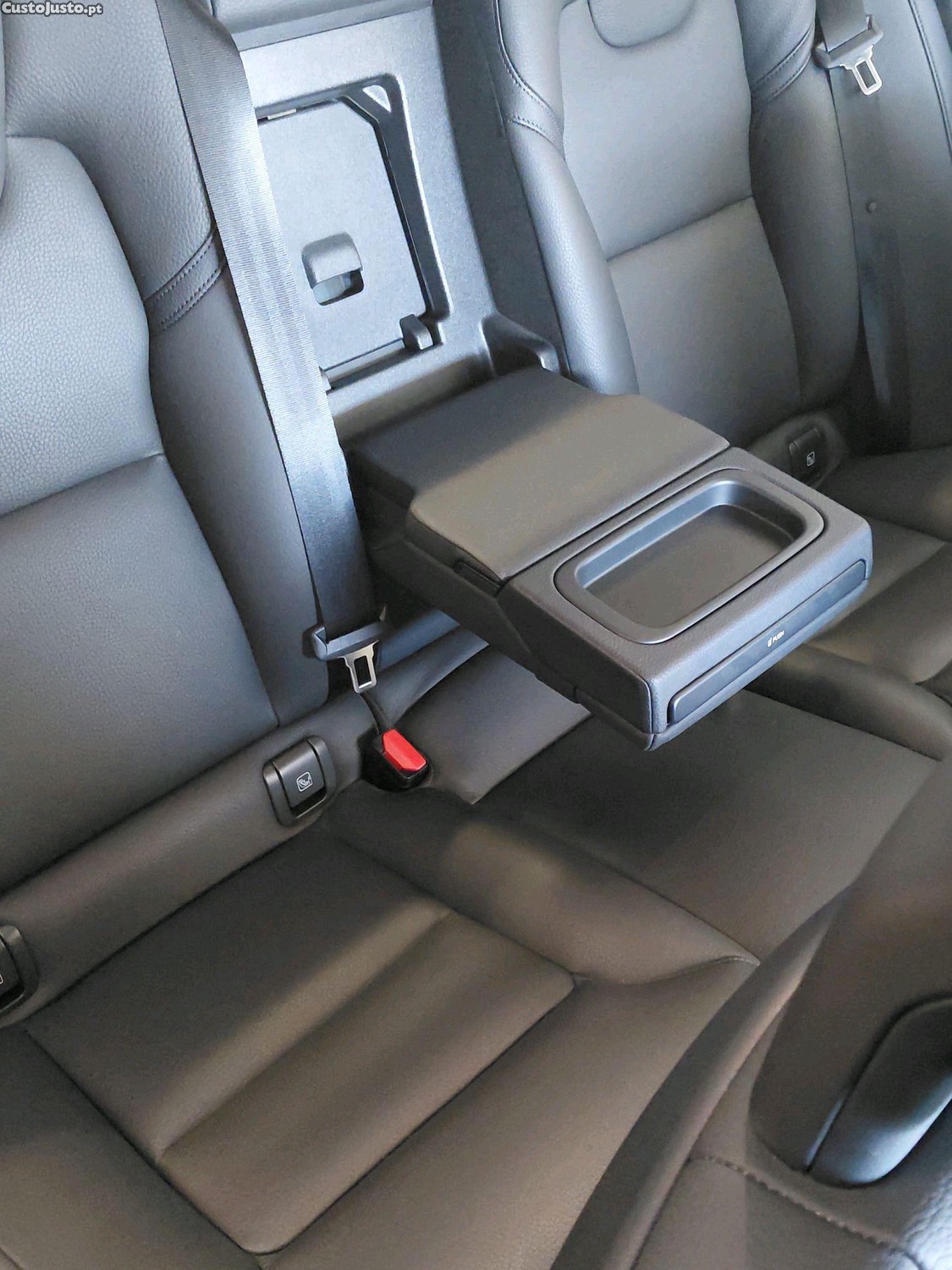 Volvo S90 sedan — fotografia 6