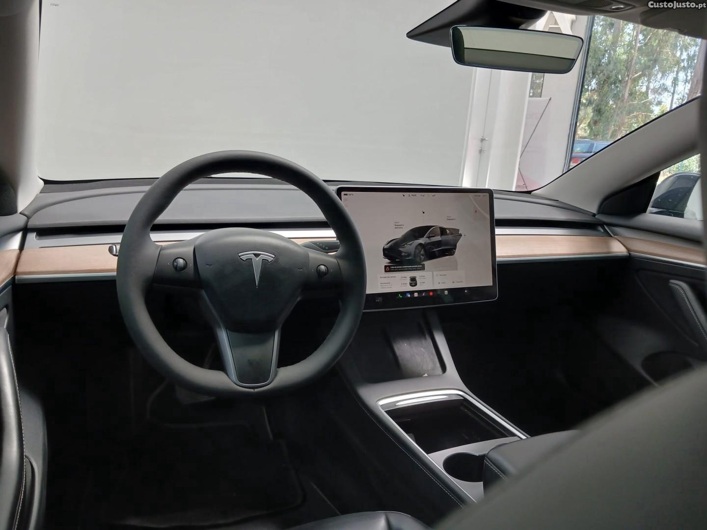 Tesla Model 3 Long Range Tração Traseira — fotografia 12