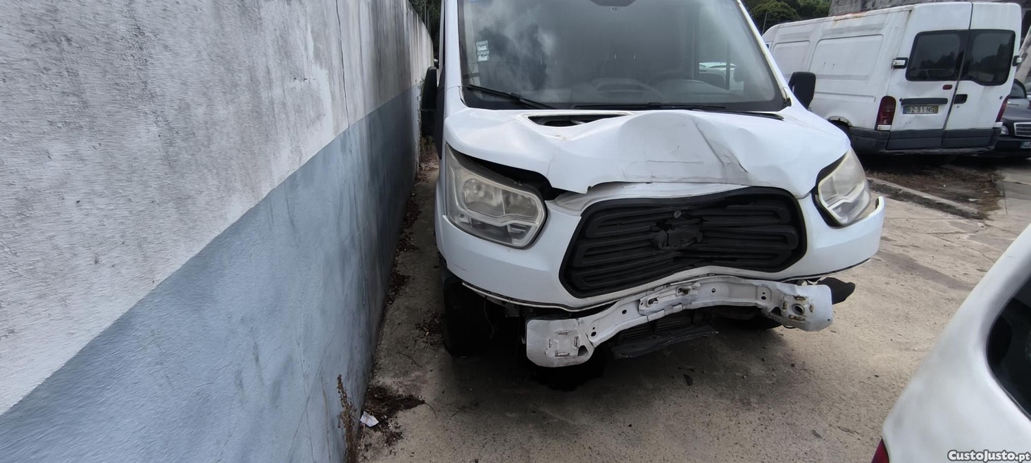 Ford Transit 2.2 — fotografia 3
