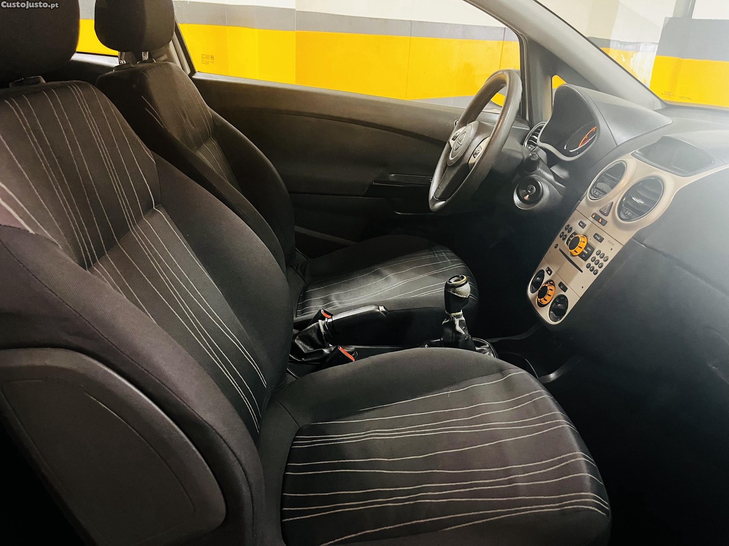 Opel Corsa 1.3 cdti 5 Lugares — fotografia 3