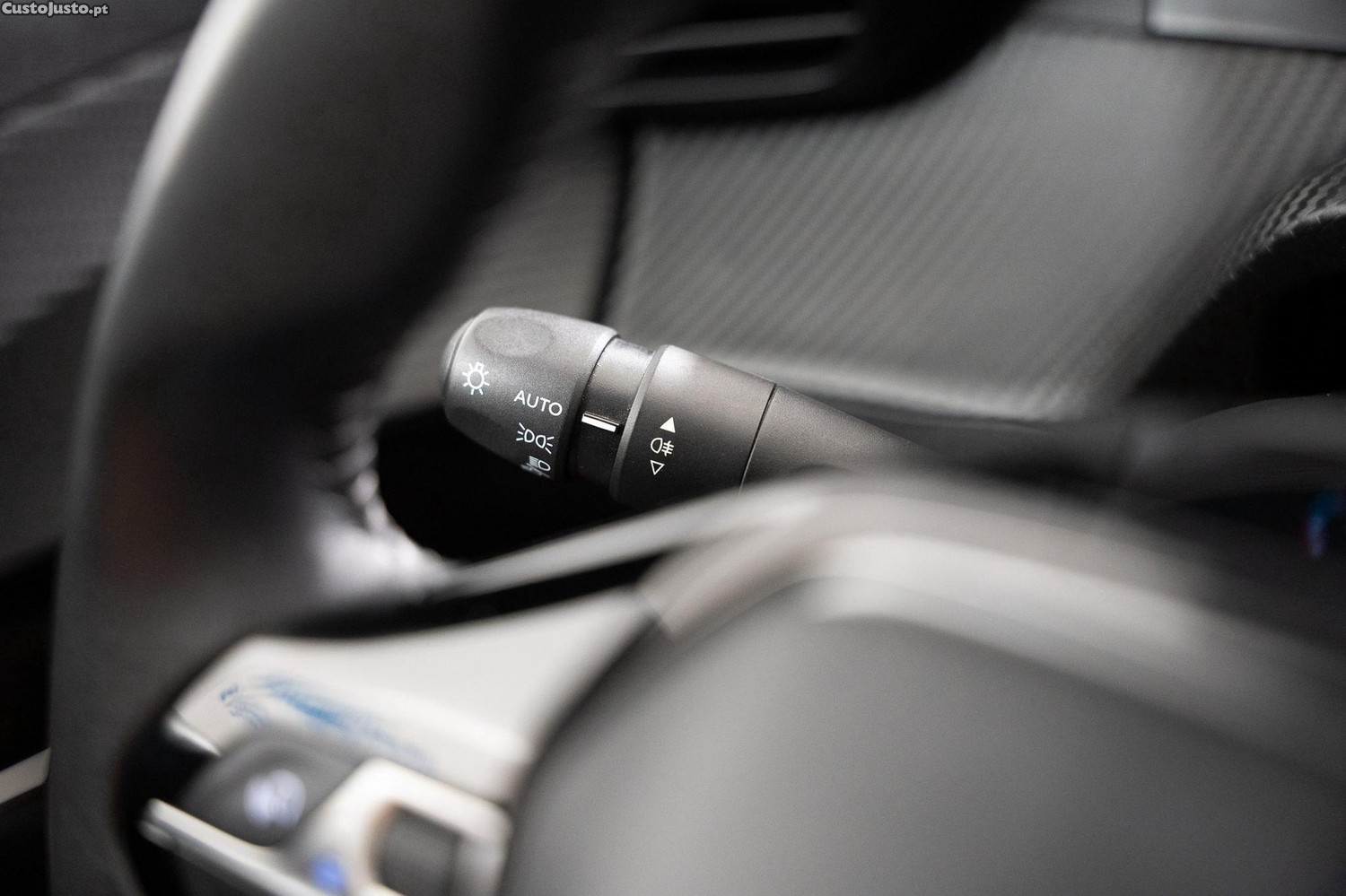 Peugeot 208 50 kWh Active — fotografia 15