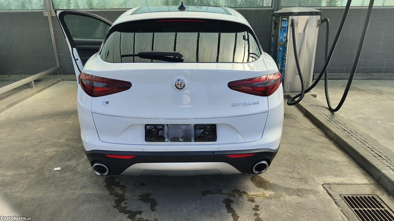 Alfa Romeo Stelvio Q4 — fotografia 4