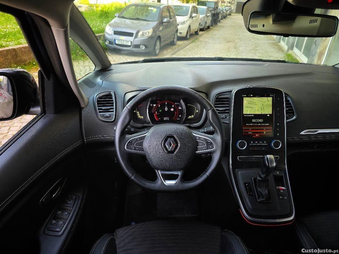 Renault Grand Scénic 1.5 dCi Intens EDC SS — fotografia 5