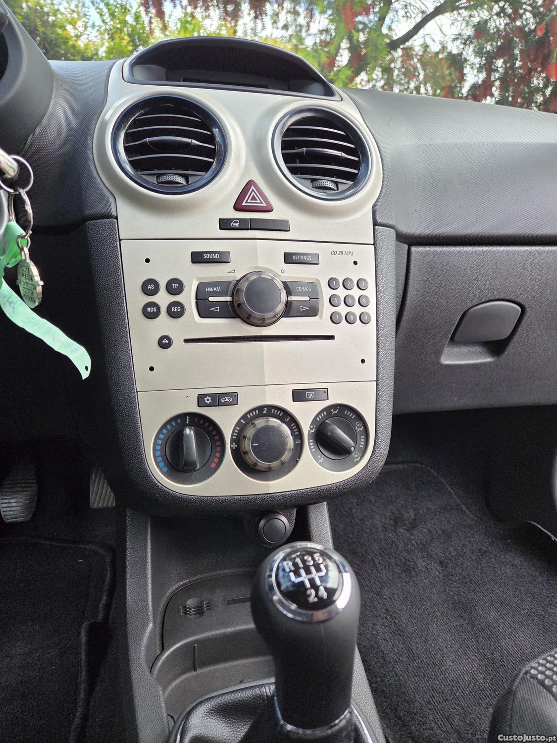 Opel Corsa 1.3 CDTI — fotografia 3