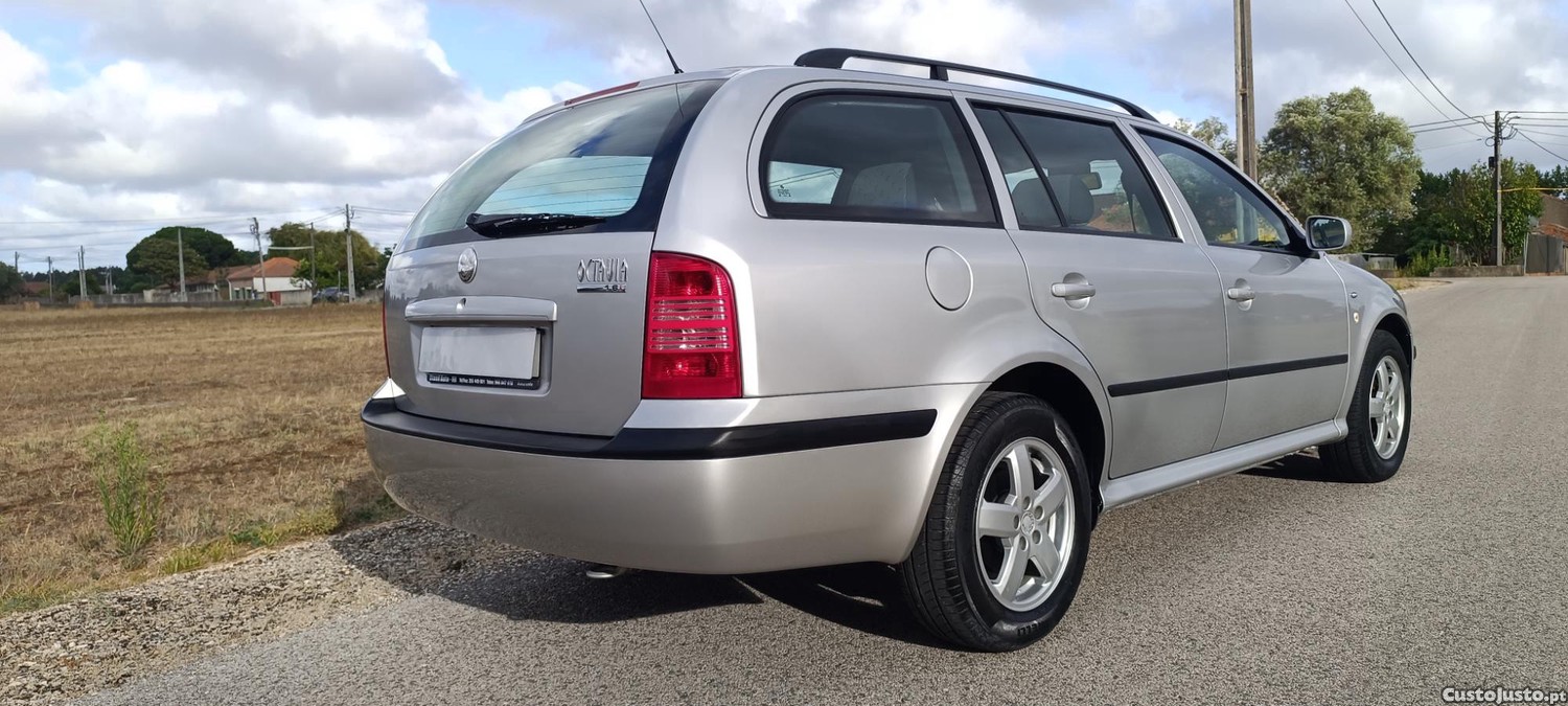 Skoda Octavia Break 1.6i Ambient - BOM ESTADO — fotografia 6