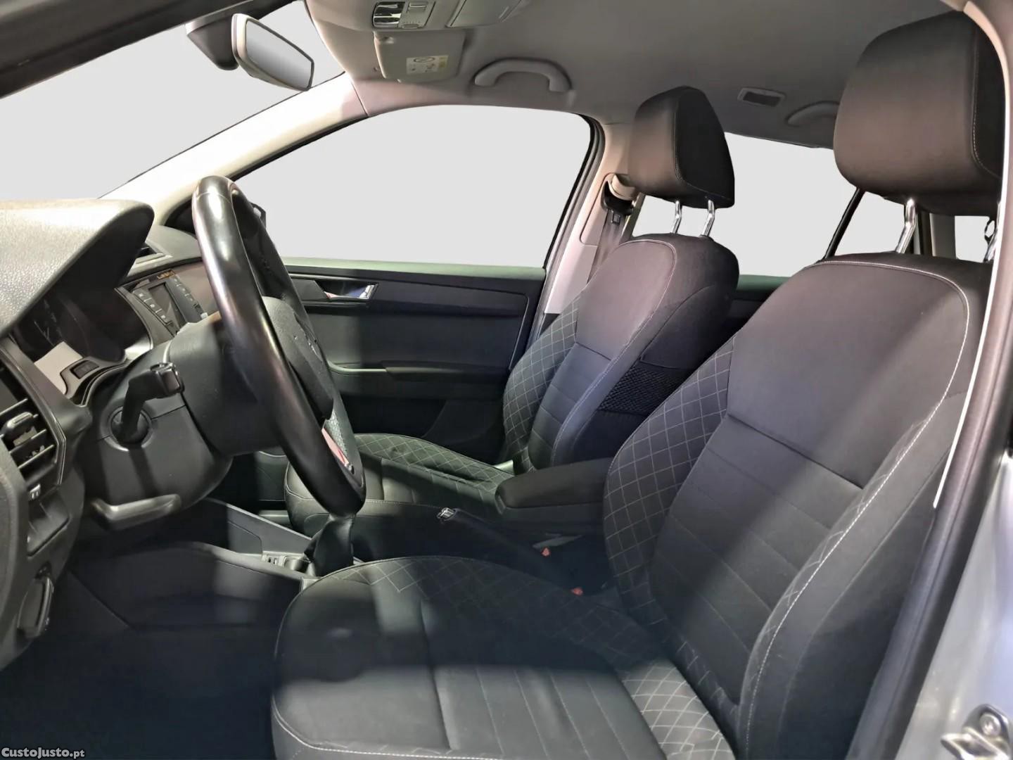 Skoda Fabia 1.4 TDi Ambition — fotografia 4