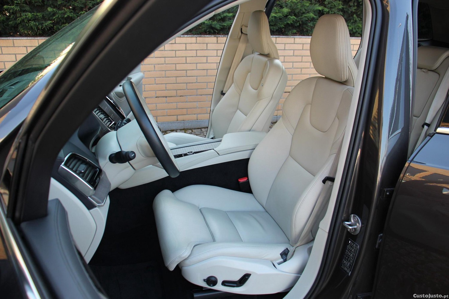 Volvo XC 90 2.0 T8 PHEV Plus Bright AWD — fotografia 17