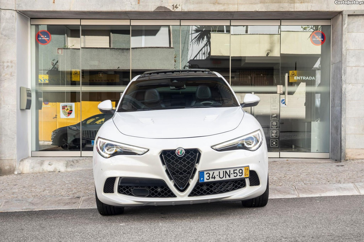 Alfa Romeo Stelvio 2.9 T Quadrifoglio Q4 — fotografia 29