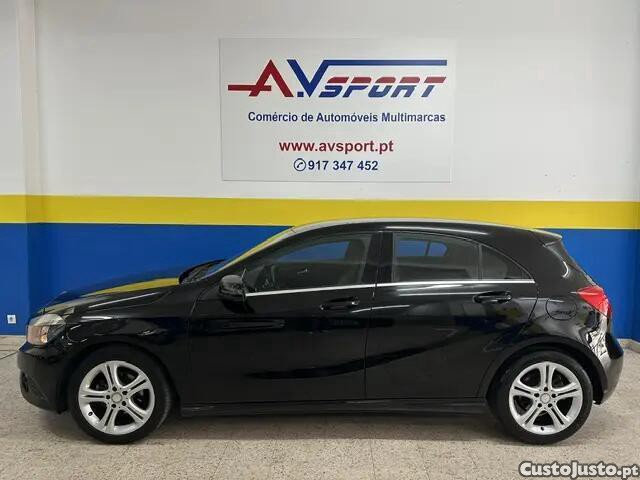 Mercedes-Benz A 160 d Urban Aut. — fotografia 14
