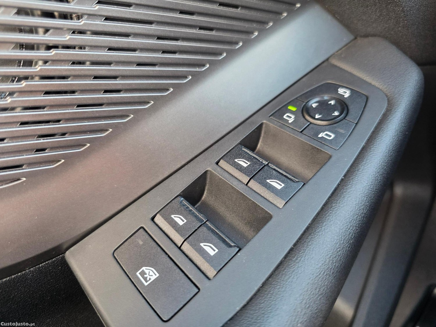 BMW 116 Standard — fotografia 12
