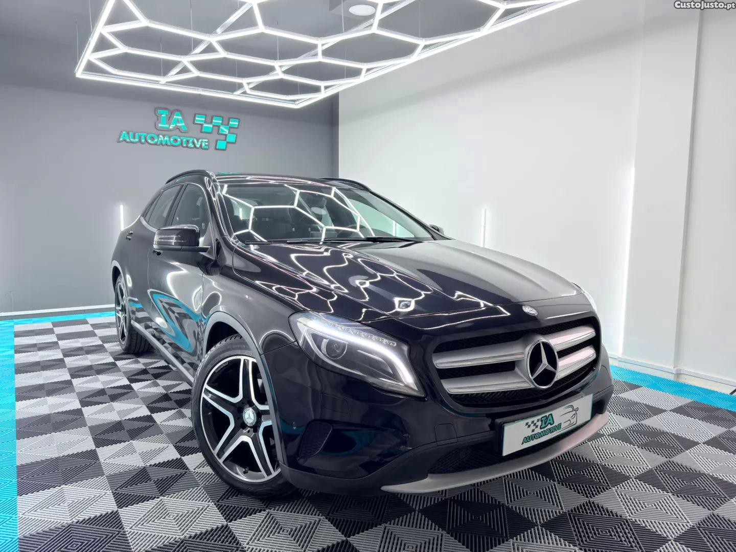 Mercedes-Benz GLA 200 Aut. — fotografia 19
