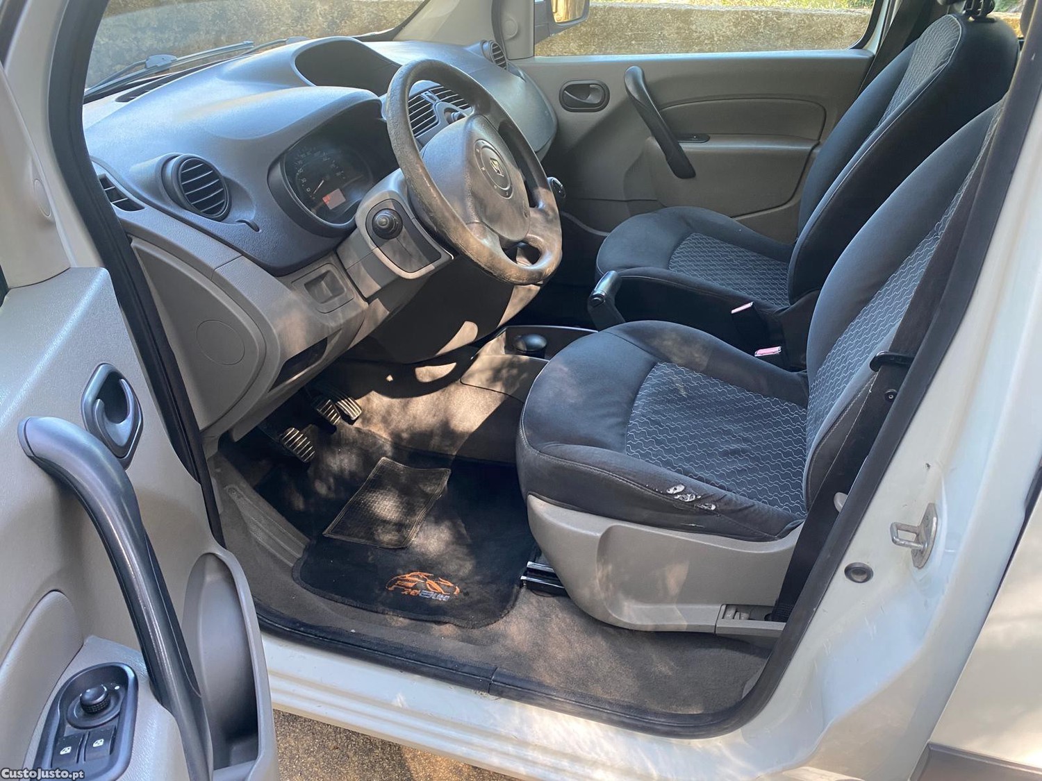 Renault Kangoo 5 lugares — fotografia 6
