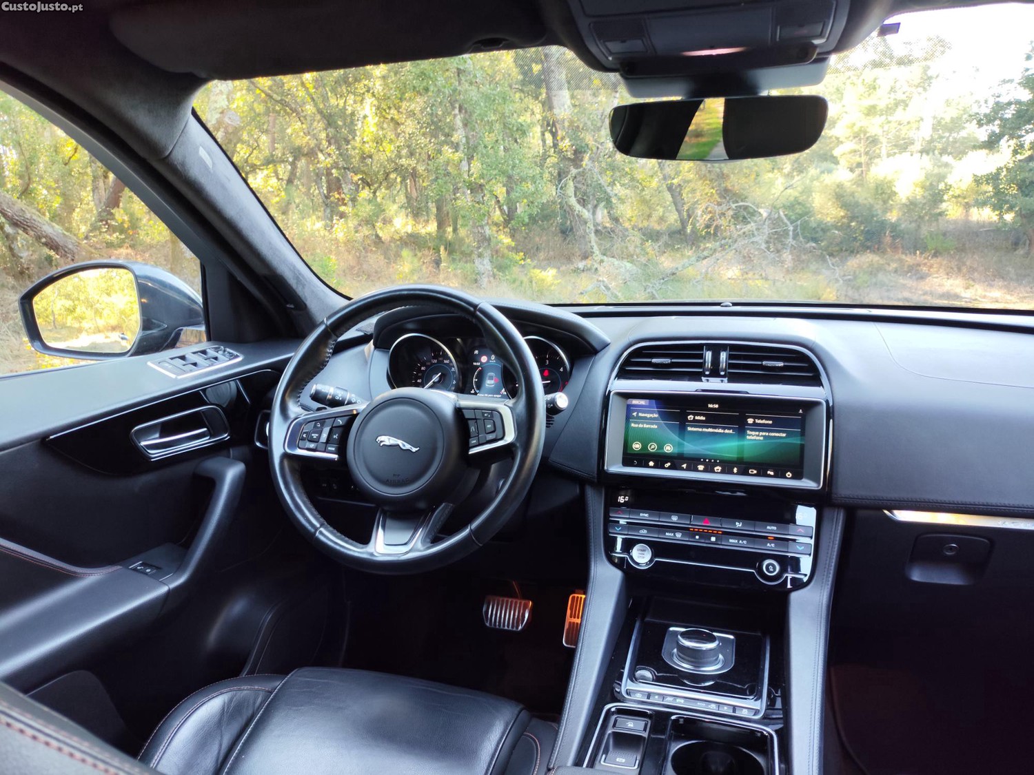 Jaguar F-Pace 2.0 i4D Prestige AWD Aut. — fotografia 4