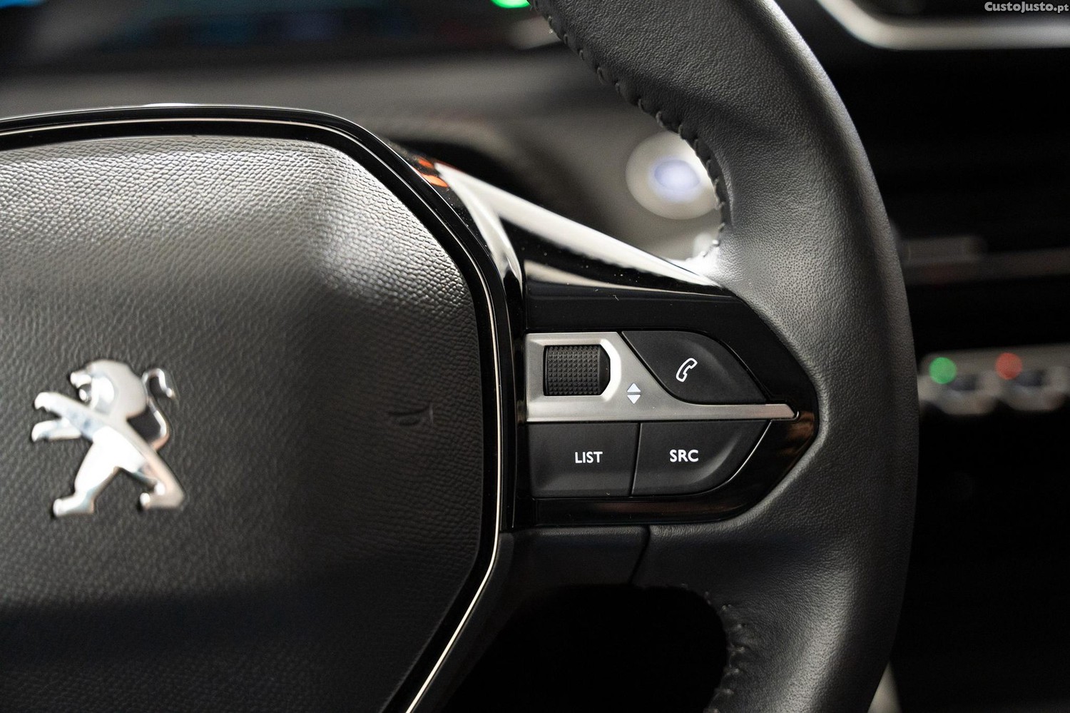 Peugeot 208 50 kWh Active — fotografia 12