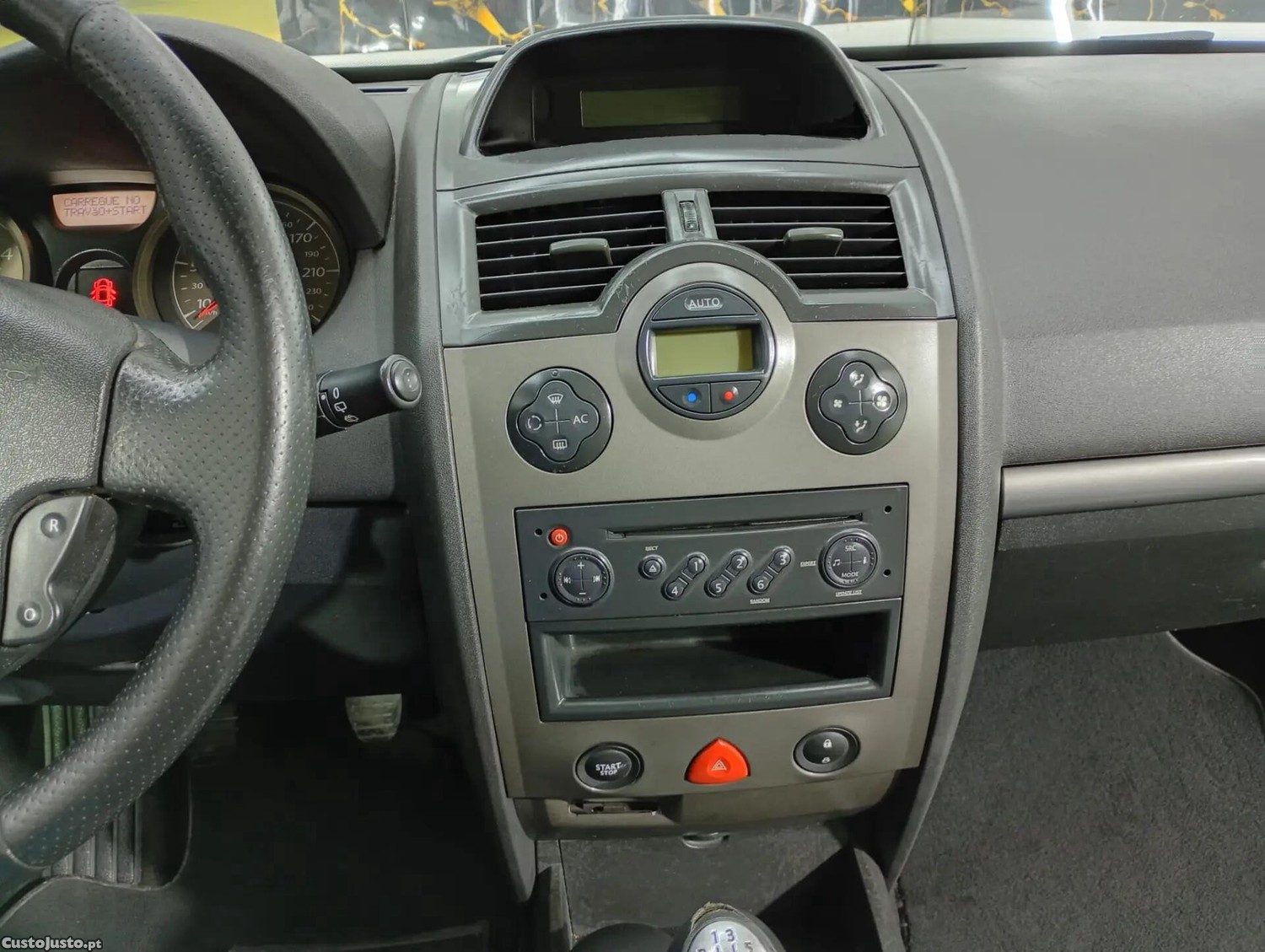 Renault Mégane Dinâmic S — fotografia 13