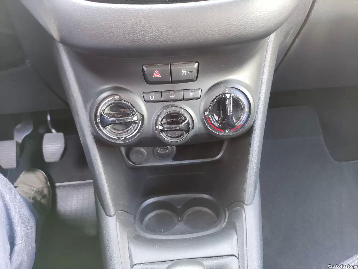 Peugeot 208 1.5 bluehdi active — fotografia 5