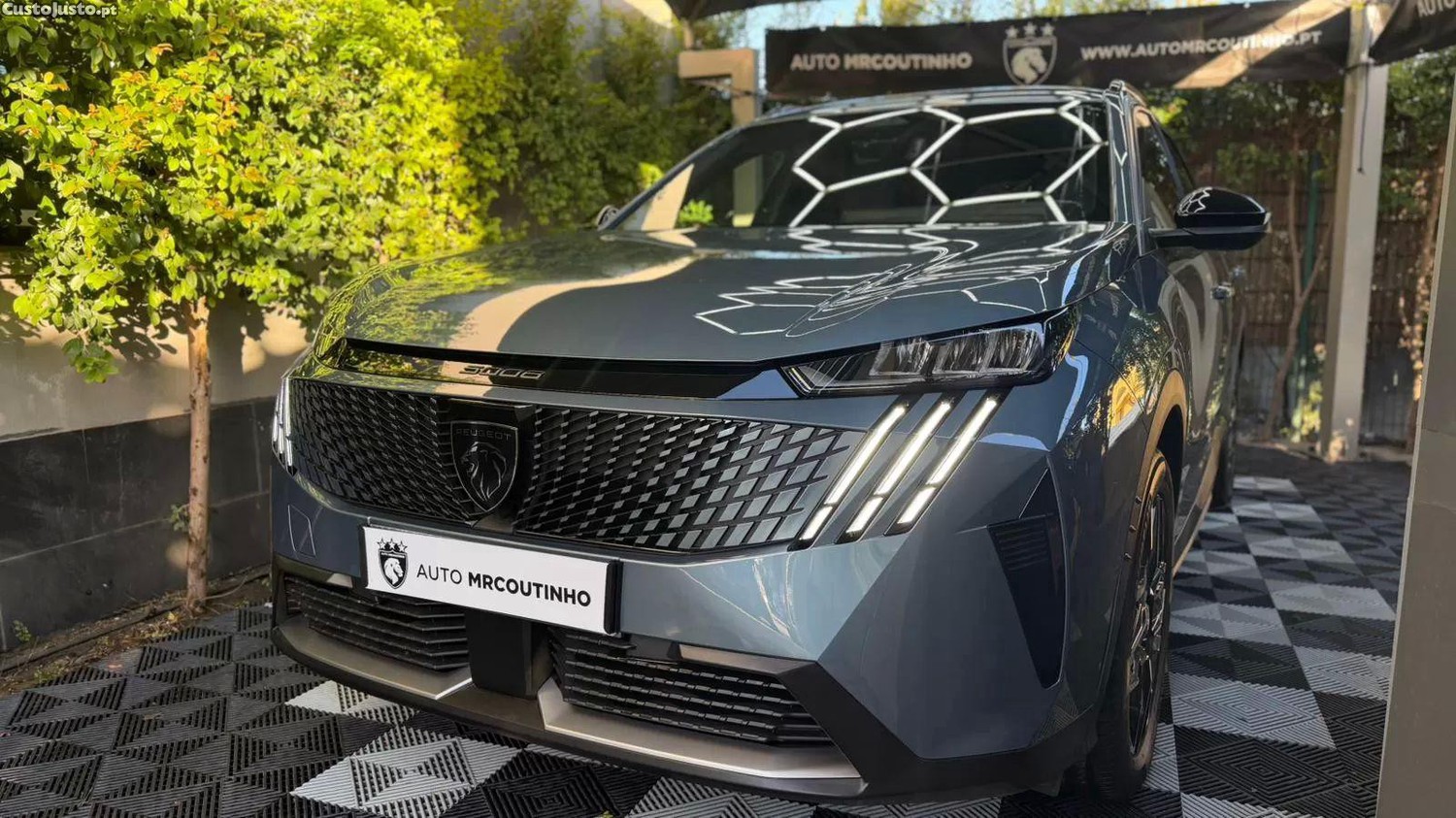 Peugeot 5008 1.2 hybrid allure e-dcs6 — fotografia 15