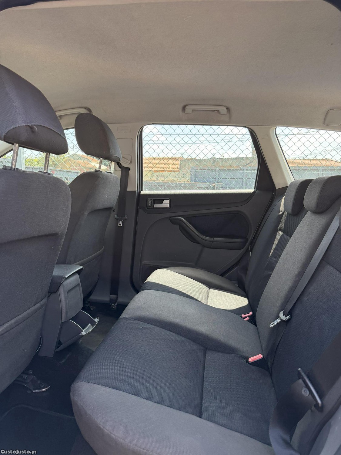 Ford Focus 1.6TdCi 110CV — fotografia 12