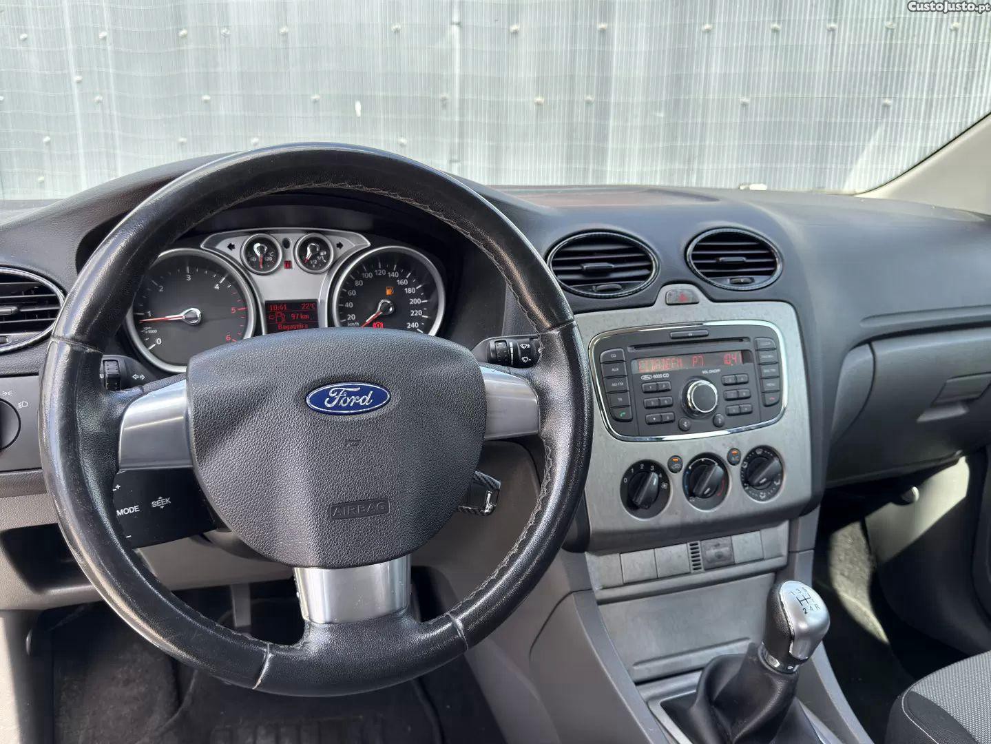 Ford Focus 1.6 tdci econetic — fotografia 5