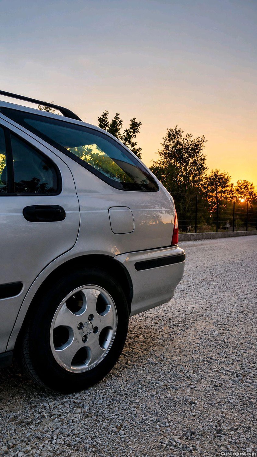 Honda Civic 1.4 — fotografia 6