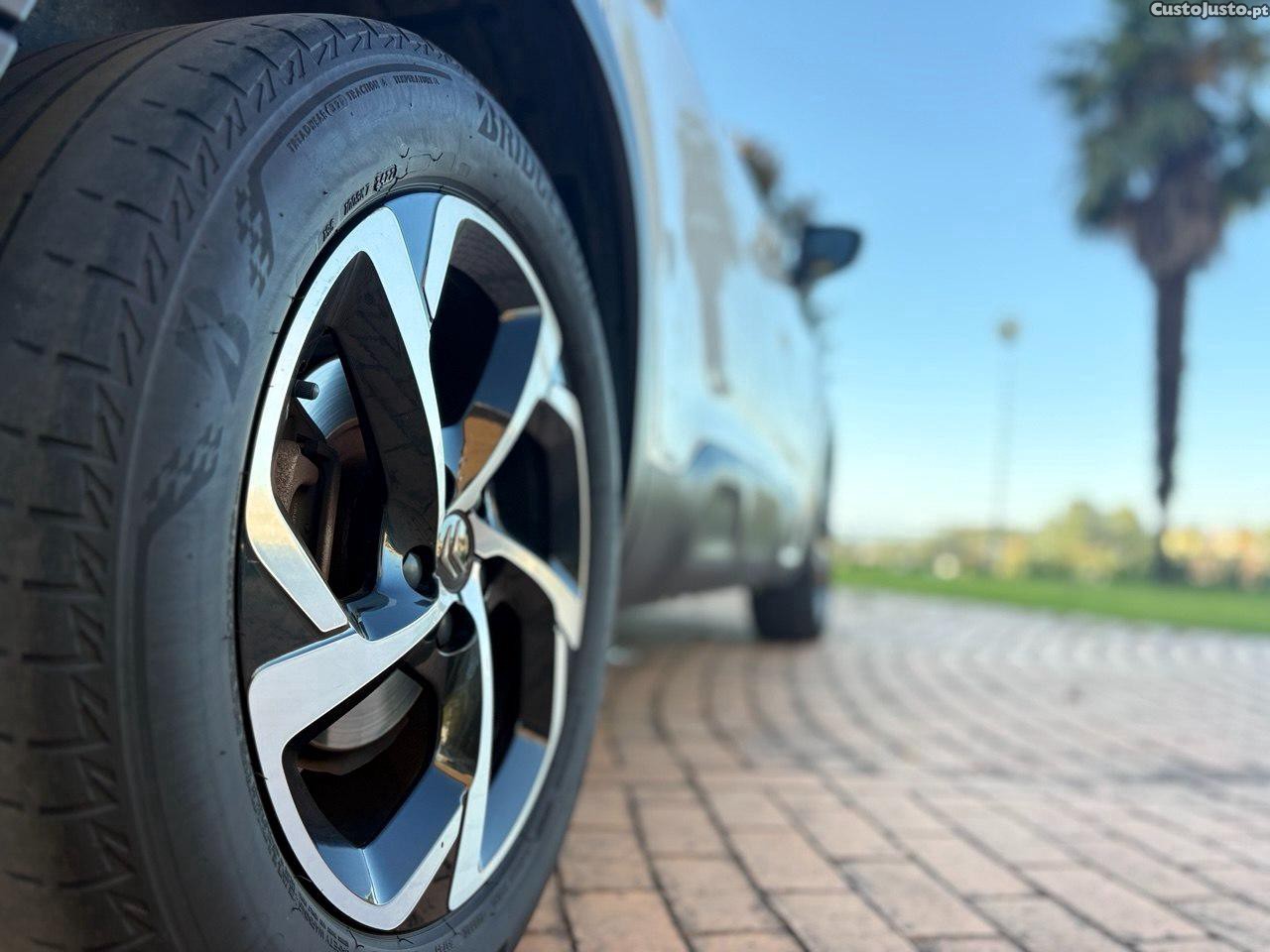 Citroën C5 Aircross Shine — fotografia 11