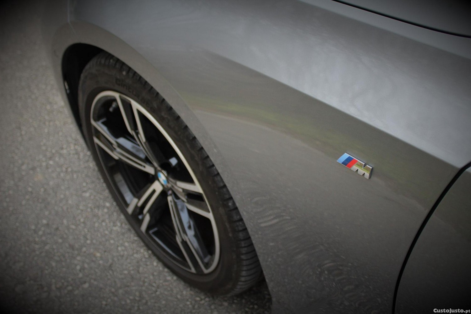 BMW 320 d Touring Pack M Auto — fotografia 13