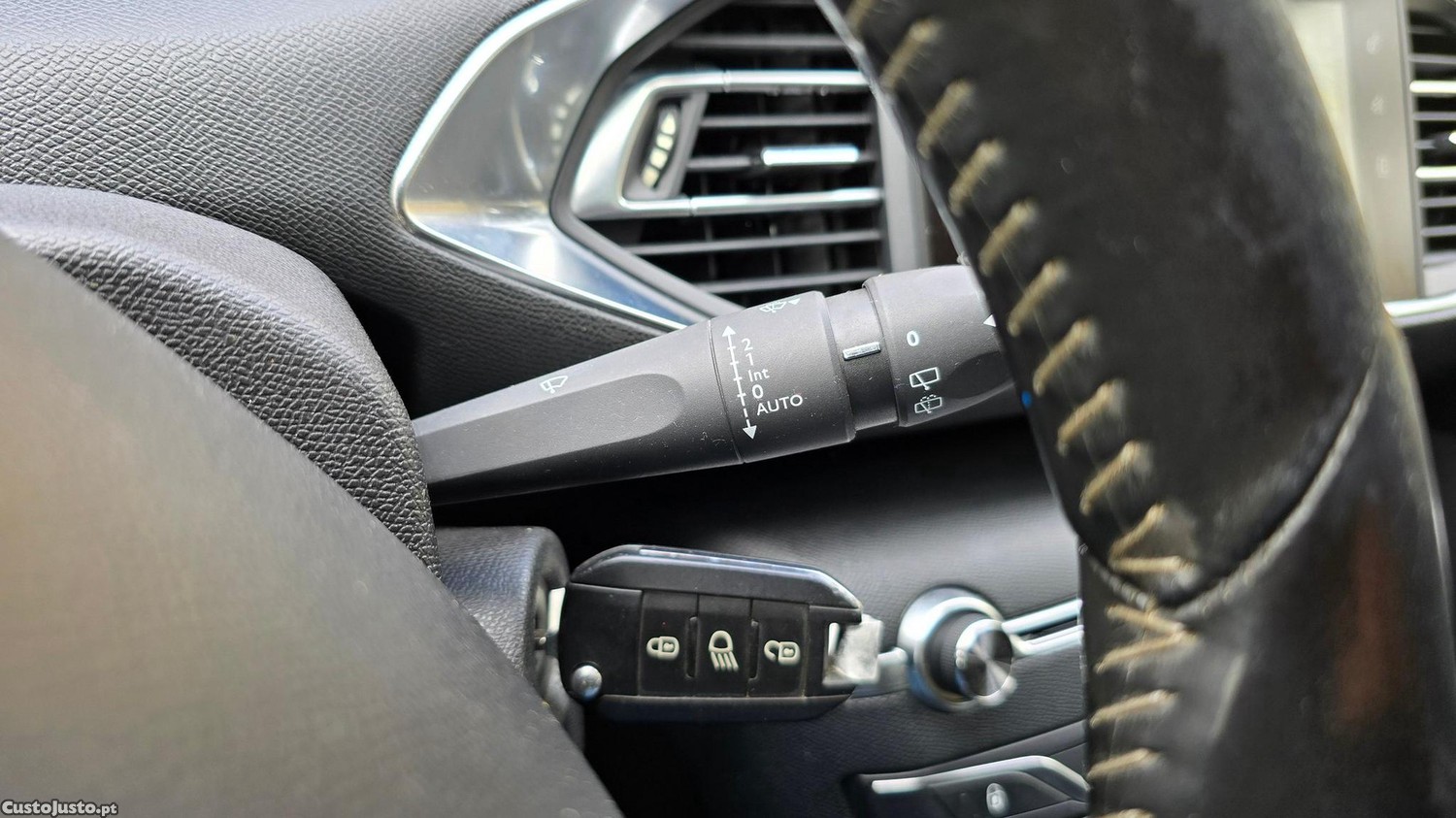 Peugeot 308 SW 1.6 BlueHDi Allure J17 — fotografia 14