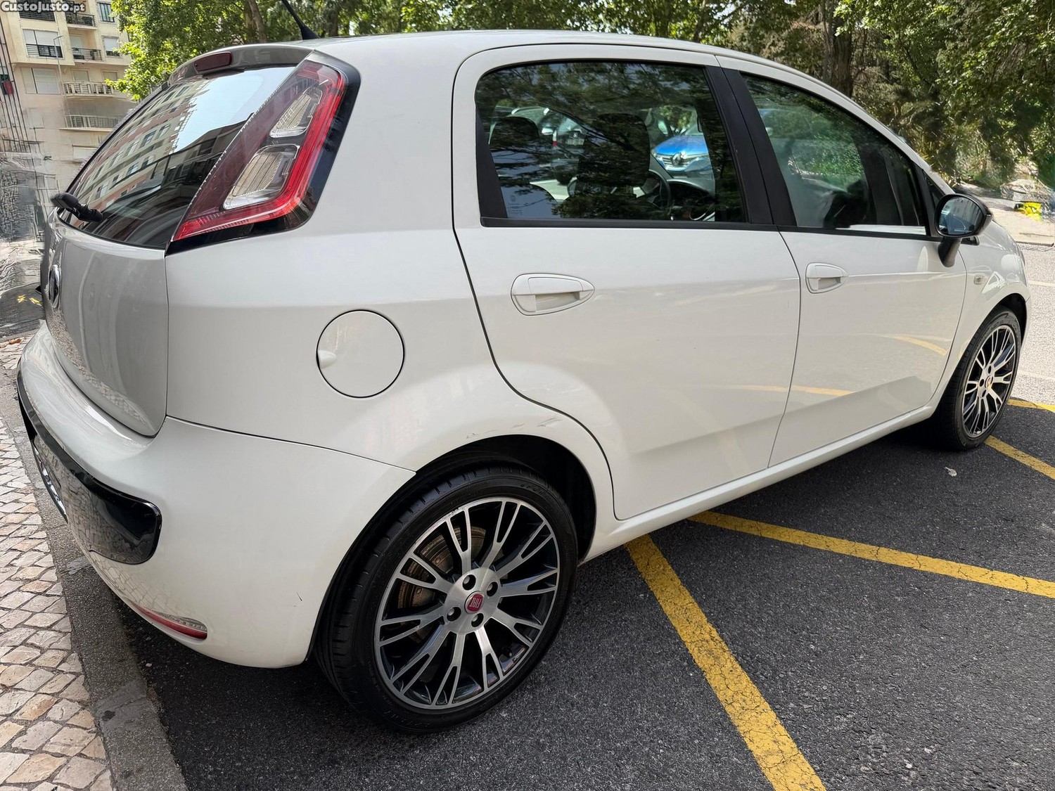 Fiat Punto Evo 1.3 M-Jet Dynamic — fotografia 12