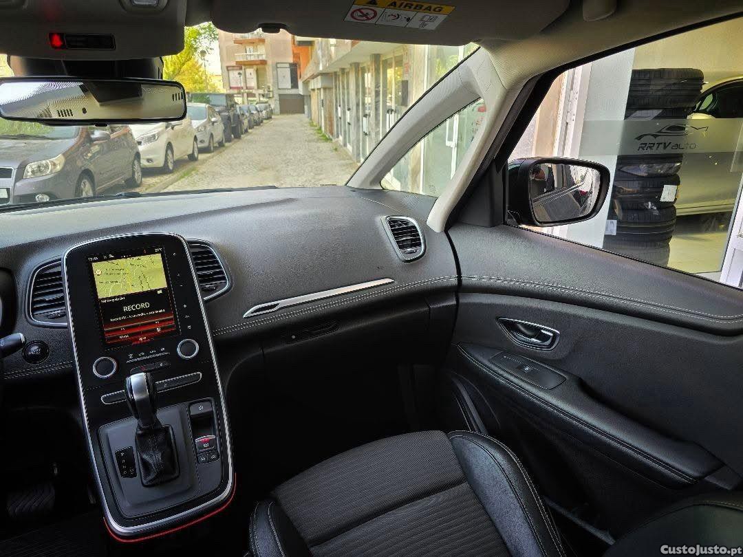 Renault Grand Scénic 1.5 dCi Intens EDC SS — fotografia 9