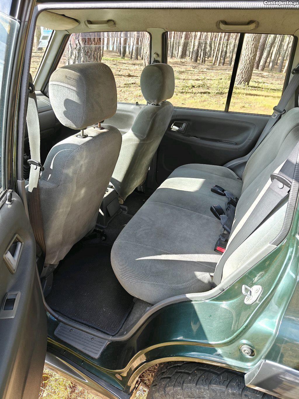 Suzuki Vitara JR 2.0TD — fotografia 9